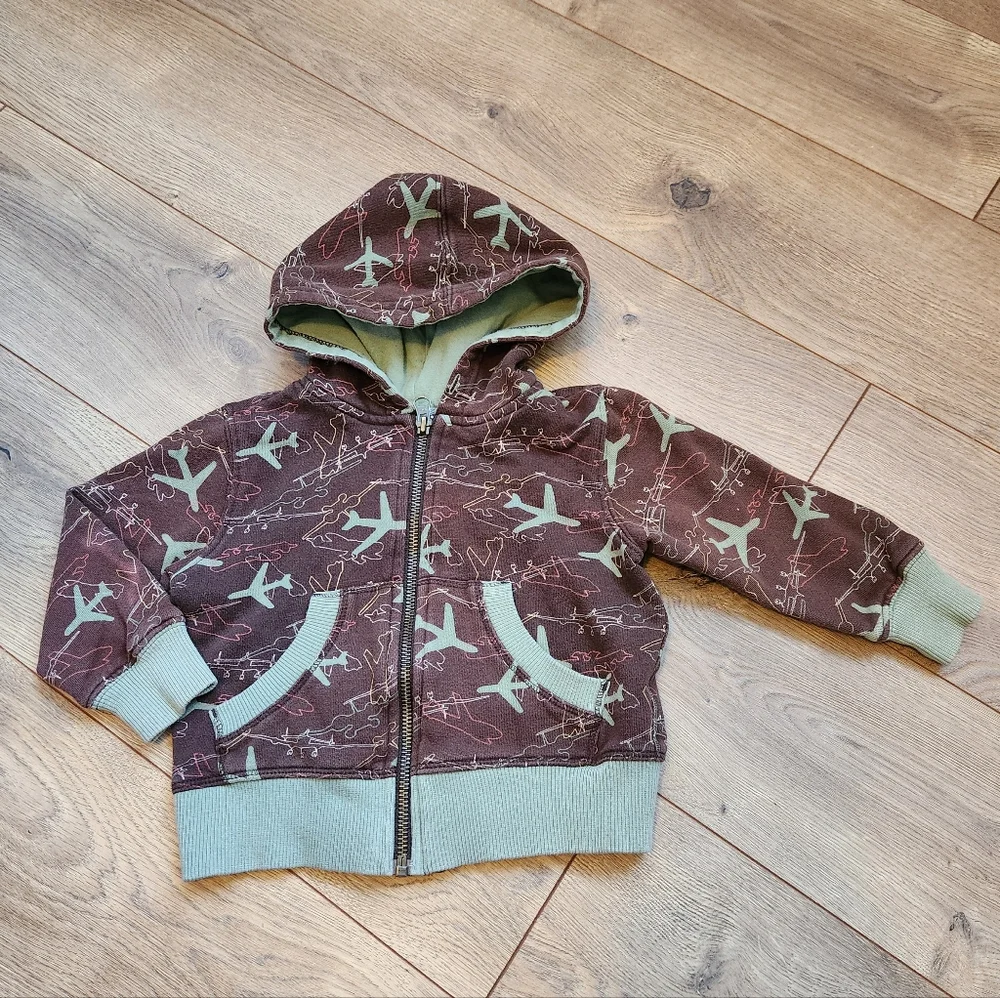 Old Navy used some